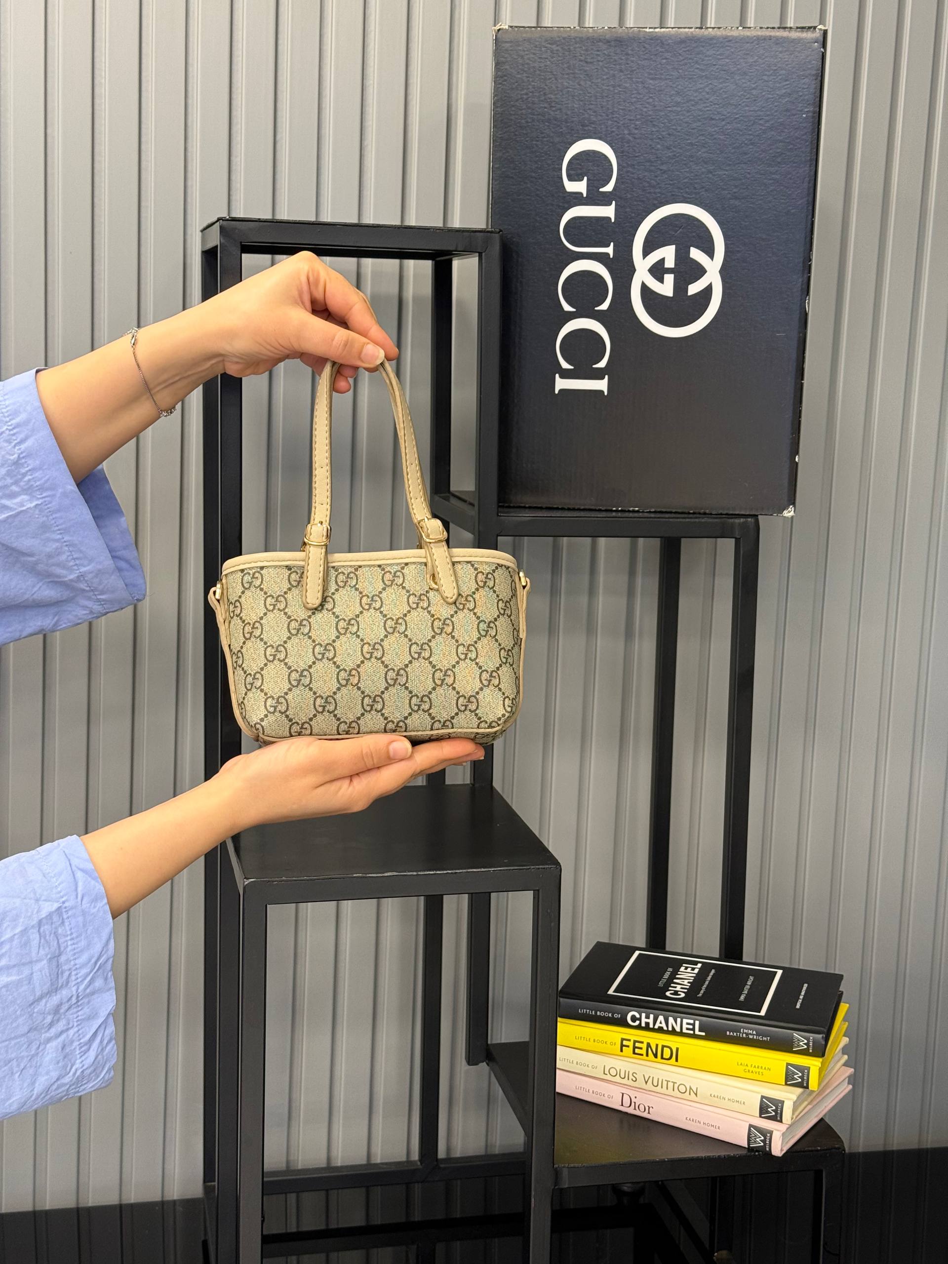 Gucci El Çantası